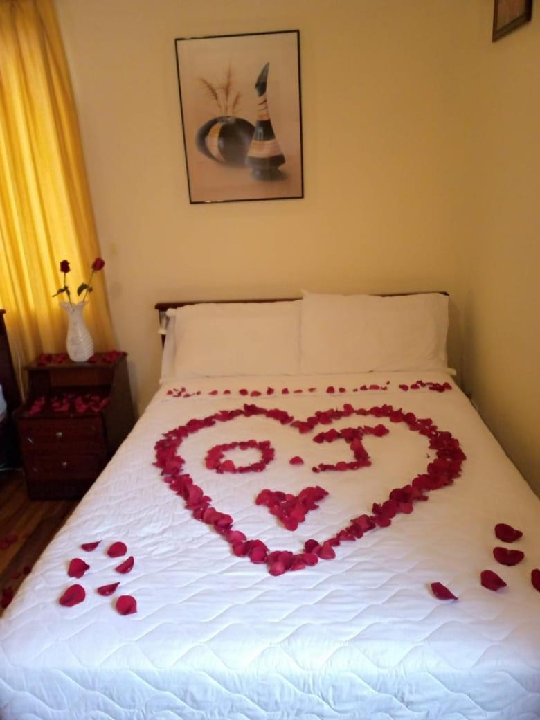 Hotel Casa Franciscana Кито Экстерьер фото