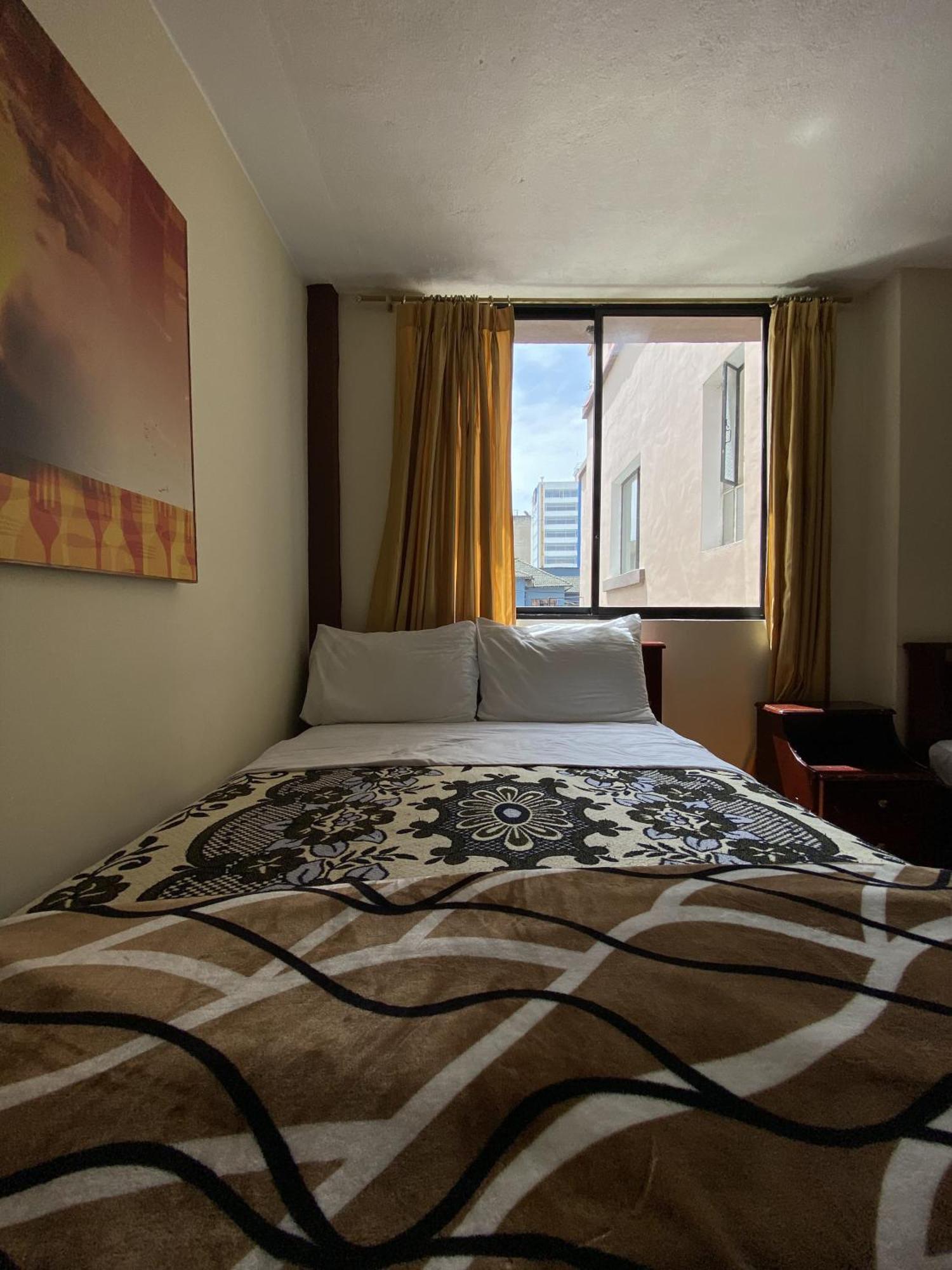 Hotel Casa Franciscana Кито Экстерьер фото